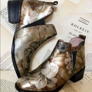 Seychelles Metallic Leather Floral Slip-On Booties